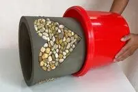 ببینید؛ نحوه درست کردن یک گلدان خاص با سیمان و سنگ ریزه به روش استاد چینی