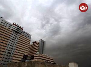 (تصاویر) سفر به تهران قدیم؛ توفان تابستانی در تهران همه غافلگیر کرد!