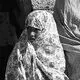 عکس| سفر زمان؛ عکس یادگاری «زنان تهرانی» در کنار یک پارک در شمیران؛ دهۀ 30