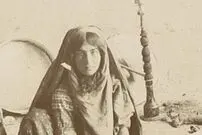 عکس| سفر زمان؛ زنان ایرانی عهد قاجار در حال پختن نان