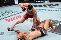 ببینید؛ ایلیا توپوریا با ناک اوت چارلز الیویرا در راند اول قهرمان دو دسته UFC شد