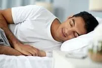 چطور بخوابیم که پوست صورتمان جوان بماند؟