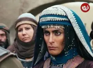 عکس| سفر زمان؛ تیپ و استایل خاص «بهناز جعفری» روی صحنه تئاتر؛ سال ۹۳
