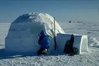 ( ویدیو) اسکیمو ها چگونه در ایگلوها زندگی می کنند ؟ 
