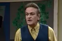 عکس| سفر زمان؛ چهرۀ «فتحعلی اویسی» 46 ساله در پشت‌صحنۀ «مسافران درۀ انار»؛ سال 70