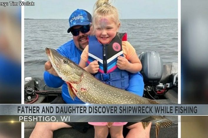 پدر و دختری که موقع ماهیگیری یک کشتی 150 ساله پیدا کردند!