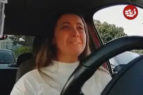 ببینید| شوکه شدن یک زن از سرقت برق‌آسای موبایلش