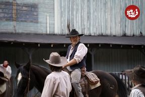 نقد و بررسی فیلم Gunslingers؛ یک وسترن بی‌همه‌چیز!