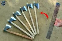 ببینید| فرآیند شگفت انگیز ساخت 6 عدد تبر با فنر زنگ زده خودرو