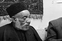 عکس| سفر زمان؛ روزنامه خواندن در یک قهوه‌خانه در تهران؛ دهۀ 30