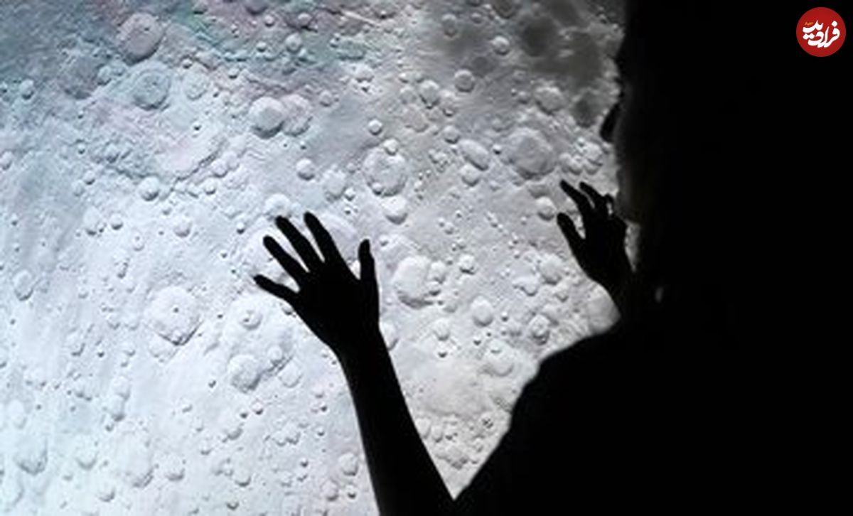 درون ماه چه چیزی پنهان است؟