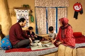 ببینید| غذای روستایی در ایران؛ پخت دلمه با بادمجان، گوشت چرخ کرده و انار