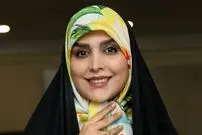 عکس| سفر زمان؛ سلفی «مژده لواسانی و مهران مدیری» در پشت‌صحنه یک کنسرت