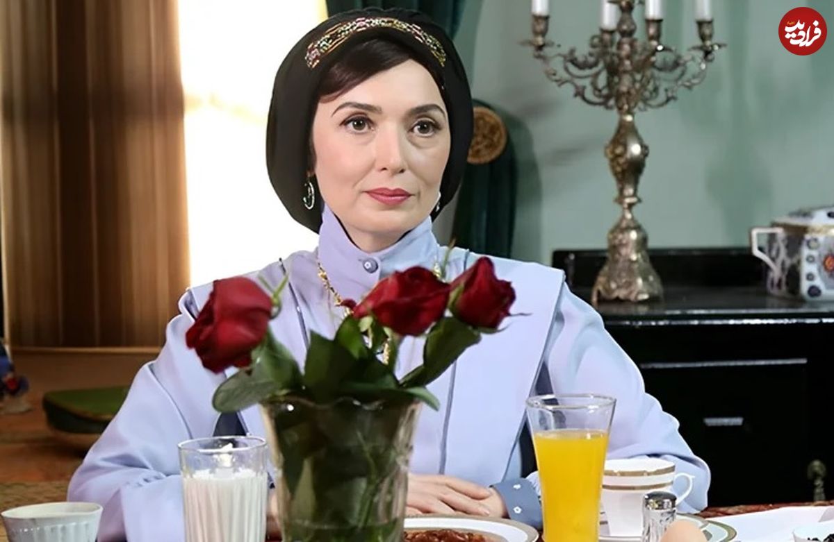 عکس؛ سفر به تاریخ؛ چهرۀ «آتنه فقیه نصیری» در 25 سالگی در کنار خسرو شکیبایی؛ سال 1372