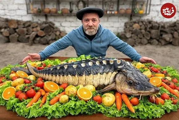 ببینید| غذای روستایی در آذربایجان؛ ساخت تنور و پخت یک ماهی خاویاری در آن