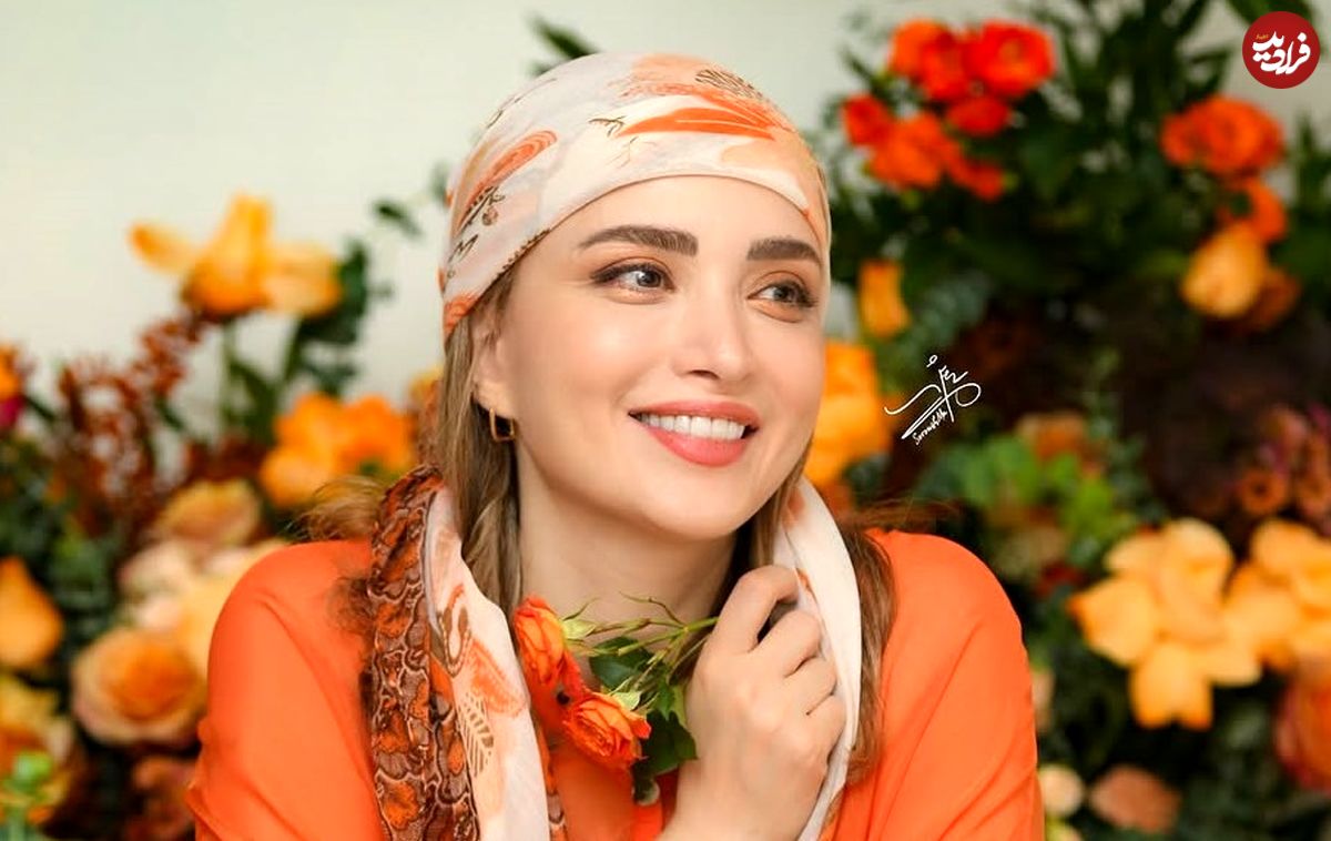 عکس؛ سفر به تاریخ؛ چهرۀ «بهنوش طباطبایی» در 23 سالگی در پشتصحنه یک سریال؛ سال 1383
