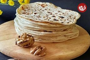 (تصاویر) طرز تهیه نان لواش نرم و خوشمزه بدون خمیر، مثل آب خوردن