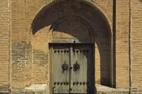 ببینید؛ چرا در معماری سنتی درب خانه‌ها کوتاه ساخته می‌شد؟