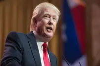 ببینید؛ من دیکتاتور نیستم، من مردی با عقل زیاد و باهوش هستم!