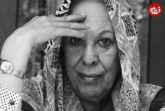 عکس؛ سفر در زمان؛ «سیمین دانشور در حیاط منزل شخصی اش در تهران»؛ دهه 70