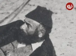 عکس| سفر زمان؛ عکس یادگاری «علی‌بیک تشریفاتچی و دو عراقی» در سفر ناصرالدین شاه به کربلا