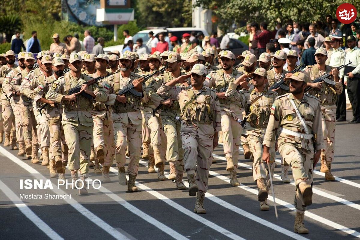 رژه نیرو‌های مسلح در تهران