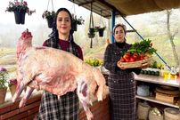 ببینید؛ غذای روستایی در گیلان؛ پخت یک بره کامل شکم پر و نان تنوری