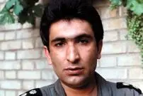 عکس| سفر در زمان؛ «عباس دوران» در کنار جنگنده آموزشی اش در آمریکا؛ سال 51