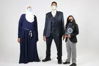 (تصاویر) خواهر و برادر مصری رکورد بزرگ‌ترین دست و پای جهان را شکستند