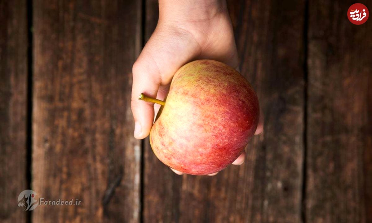 چرا خوردن سیب از پزشک بی‌نیازتان می‌کند؟