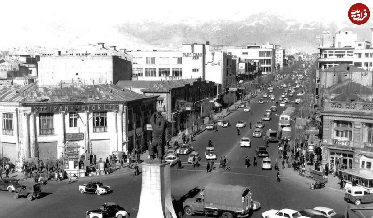 عکس؛ سفر در زمان؛ تهران دهه ۴۰؛ میدان مخبرالدوله و ماشین‌های کلاسیک خاص!