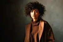 از نظر روانشناسی، پوشیدن لباس قهوه ای چه معنایی دارد؟