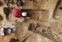(عکس) گورستانی متعلق به قرن دوم میلادی در پاریس کشف شد