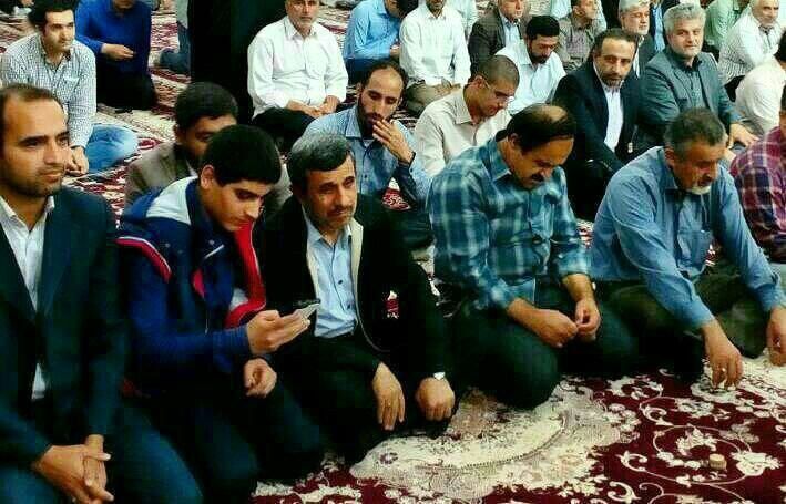 تصویر/ حضور احمدی‌نژاد در نماز جمعه امروز شهر آستانه اشرفیه