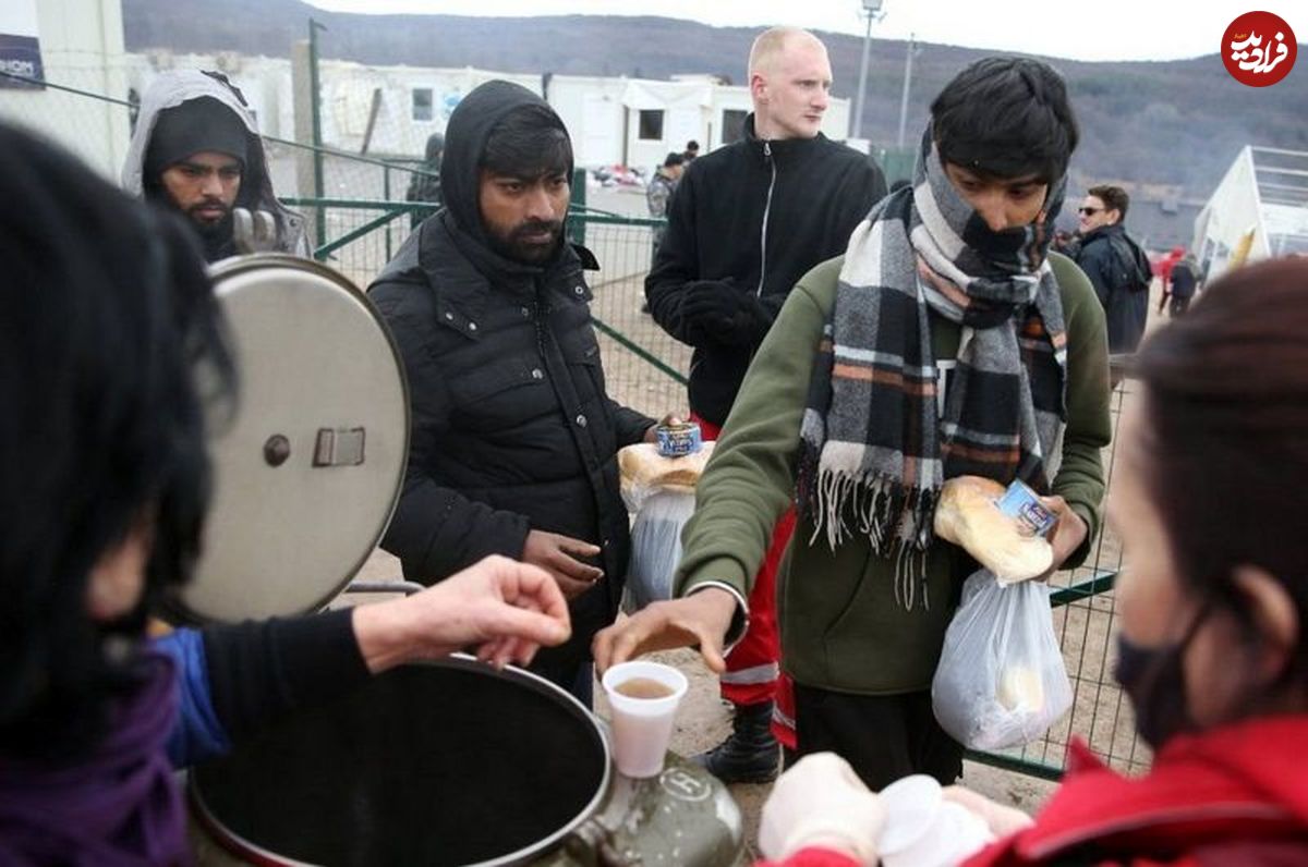 مهاجران در چادر‌های یخ‌زده در بوسنی گیر افتادند