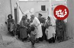 عکس؛ سفر در زمان؛ تهران، شهریور ۱۳۲۰؛ سایه‌ روشن ترس و چکمه‌های بیگانه