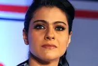 عکس| سفر در زمان؛ «کاجول» در مراسم اهدای جوایز استار اسکرین در بمبئی؛ سال 1389