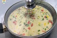 ببینید| طرز تهیه یک غذای ساده با برنج و تخم مرغ