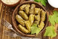 طرز تهیه دلمه‌ باسس انار؛ طعمی به‌یاد ماندنی