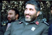 عکس؛ سفر به تاریخ؛ «سردار احمد کاظمی» سوار بر اسب در جبهه؛ دهۀ ۶۰