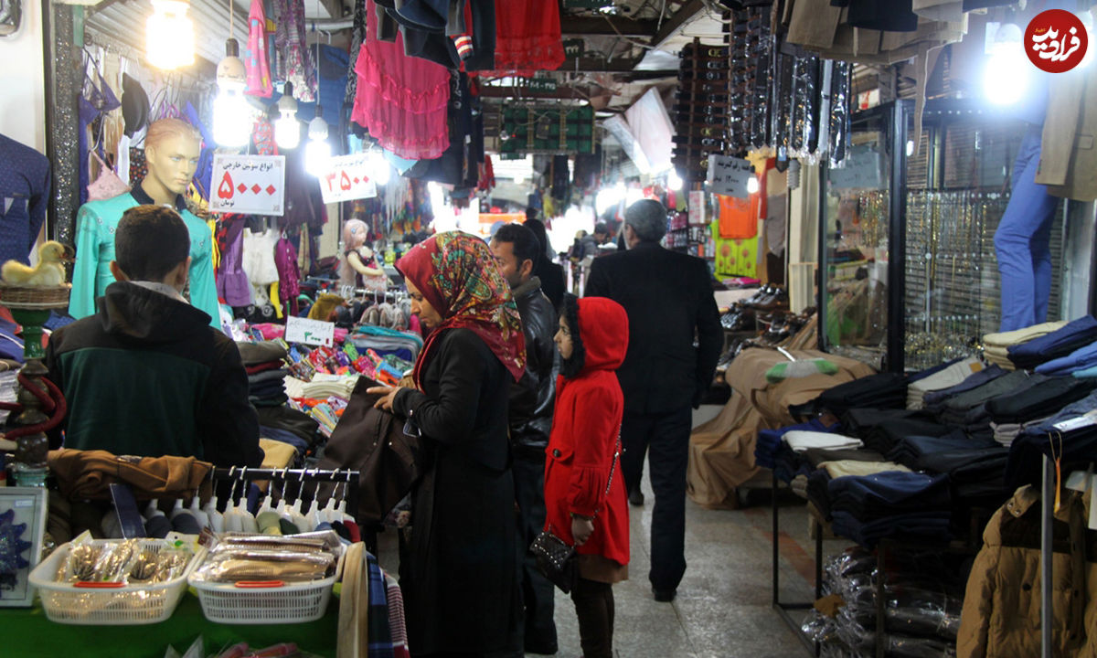 فرهاد و گونای خانم در بازارچه آستارا