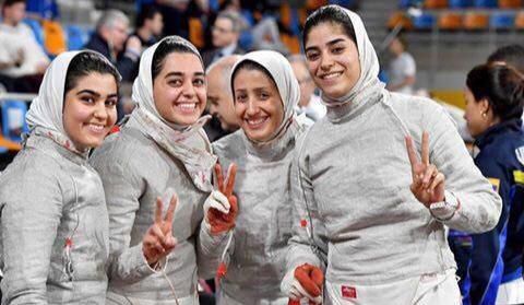 تصویری از دختران شمشیرباز ایران
