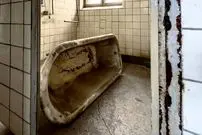 تصاویر؛ گرمابه نوروز، کانادا درای و آن کاشی‌های سفید سخن‌گو