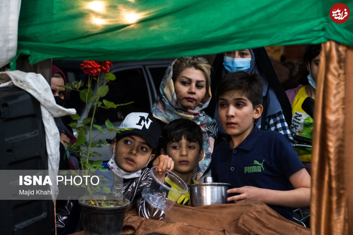 حوالی افطار در محله افسریه و بازار
