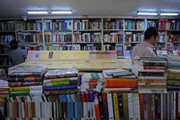 عکس؛ سفر در زمان؛ آن تابلوی کتابفروشی کوروش؛ یادآور ۵۰سال خاطرات نارنجی
