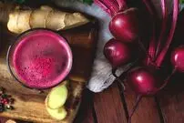 ۵ آبمیوه برای کُند کردن روند پیری