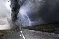 (ویدئو) لحظه‌ ترسناک رسیدن طوفان به اوکلاهاما در آمریکا