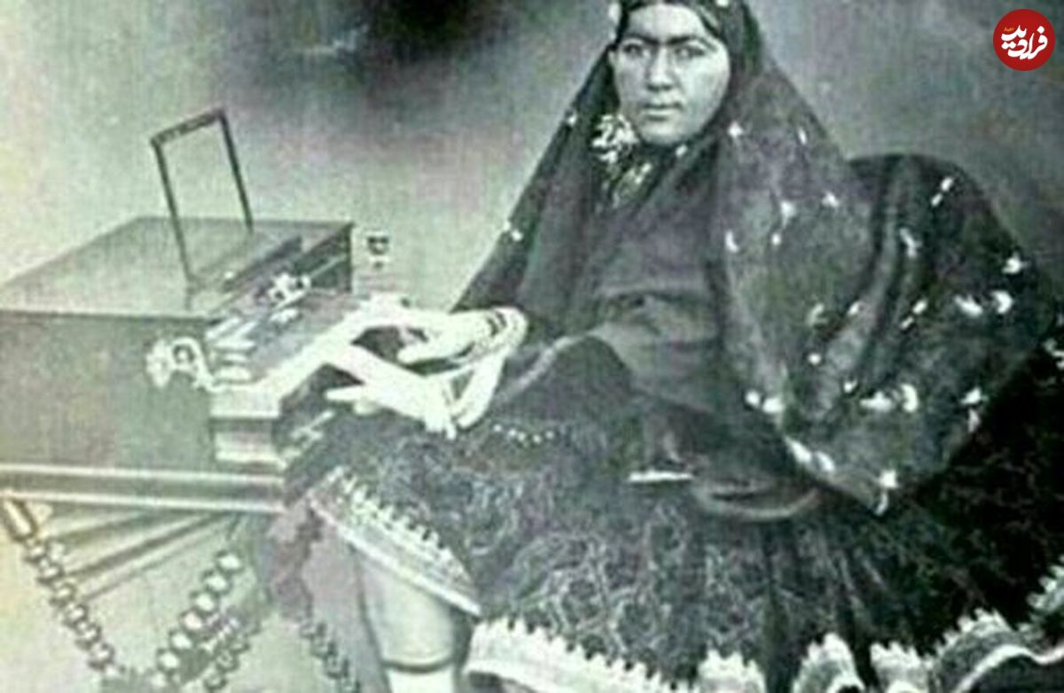 (عکس) دختر ناصرالدین‌شاه و تاجی؛ تصویر اولین زن پیانیست ایران را ببینید