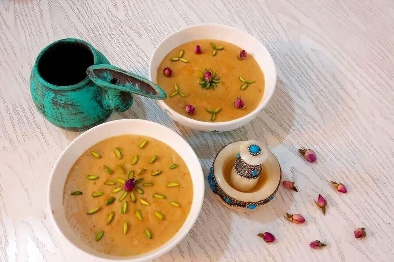 طرز تهیه کاچی ساده برای دو نفر؛ یک دسر مقوی برای افطار در ماه رمضان