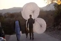 تصاویر مرگبار؛ انتقال گاز طبیعی به خانه با کیسه‌های پلاستیکی!